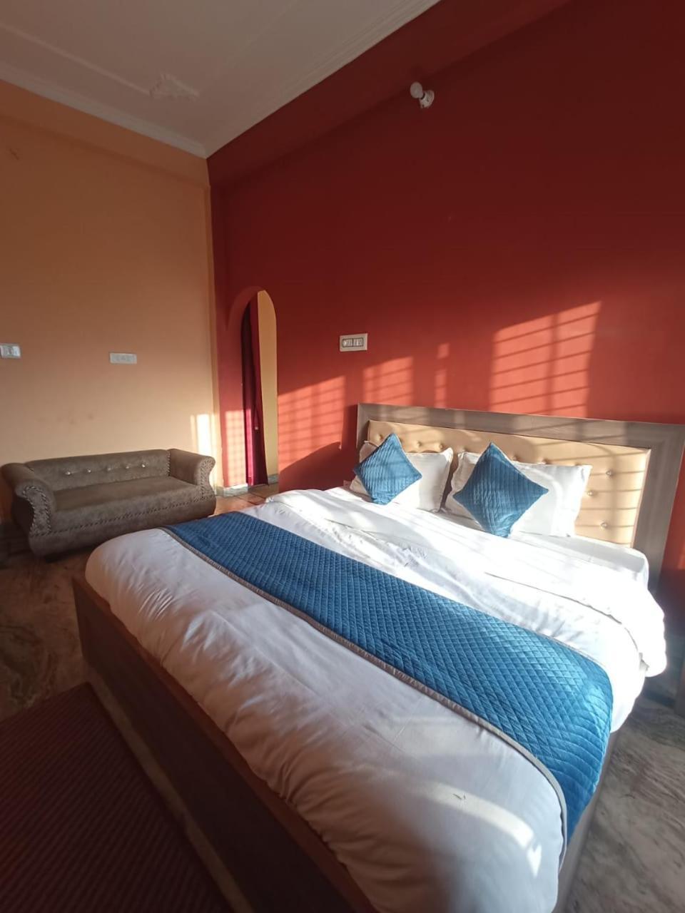 Bhīm Tāl Siddhi Vinayak Hotel And Banquet מראה חיצוני תמונה